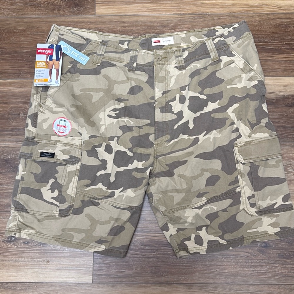 Wrangler cargo shorts.